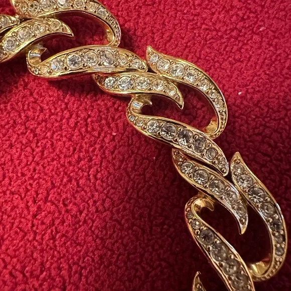 Vintage ELIZABETH TAYLOR for Avon “Eternal Flame” Crystal Rhinestone Necklace - Picture 4 of 8